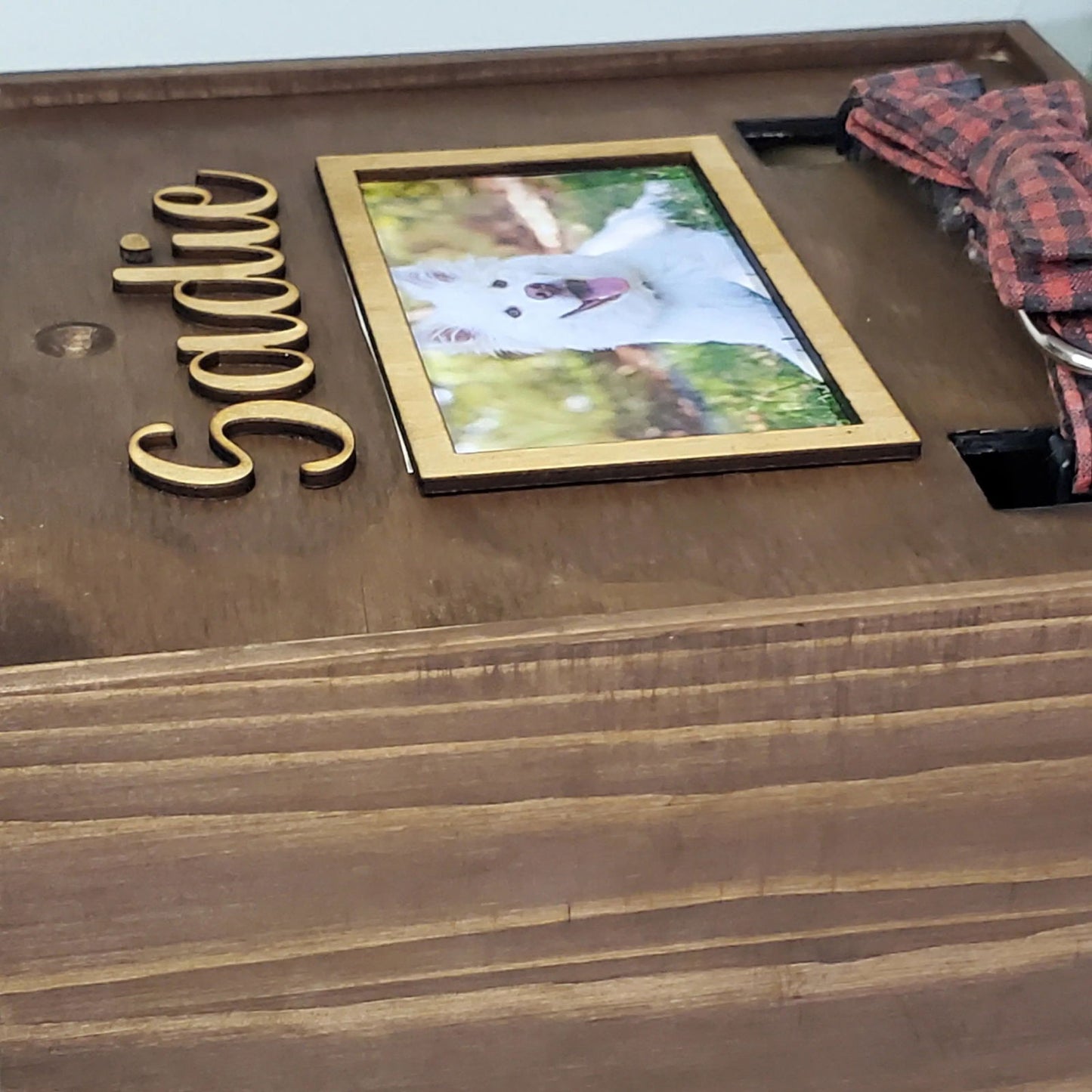 Dog Cremation urn for ashes - Wags and Willows