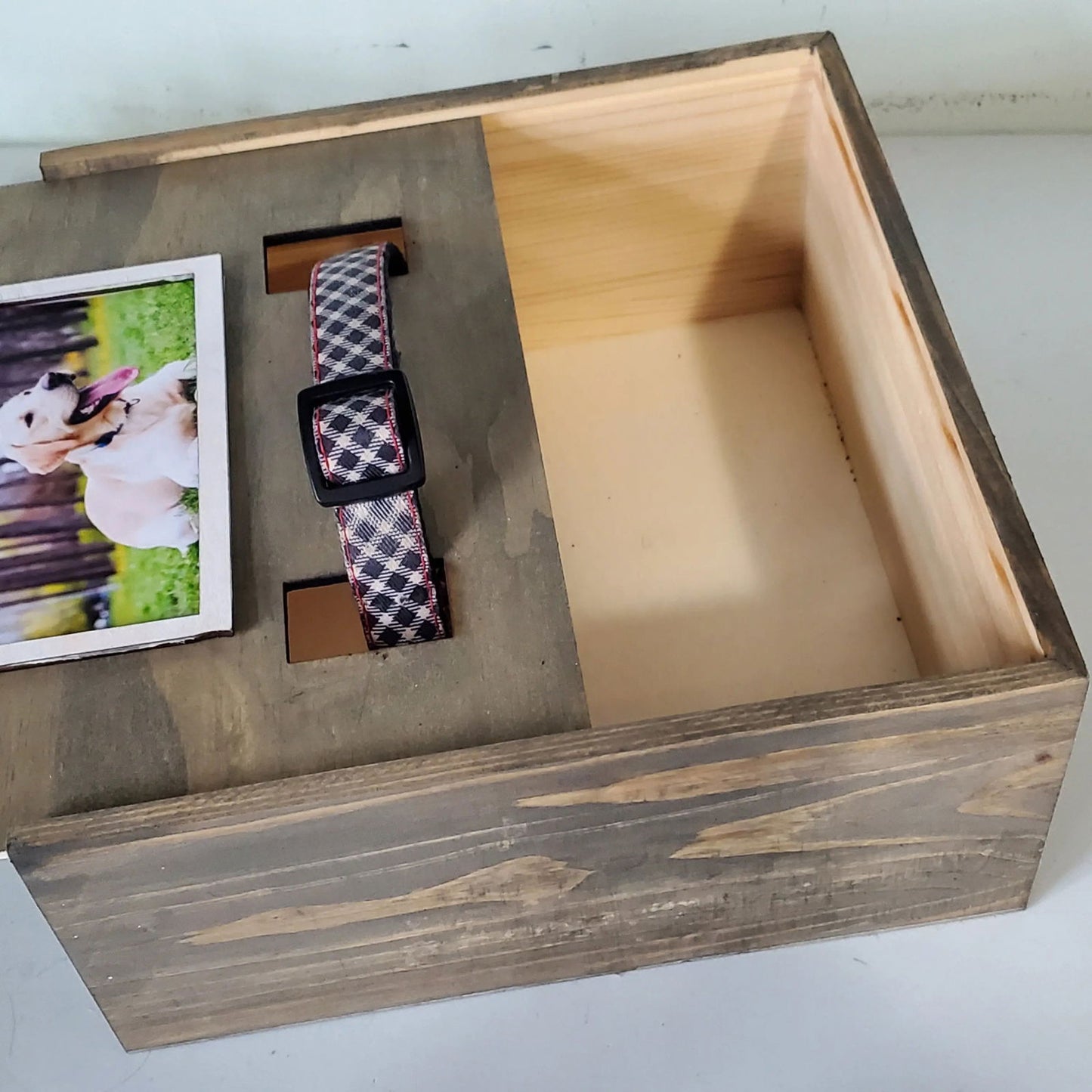 Dog Cremation urn for ashes - Wags and Willows