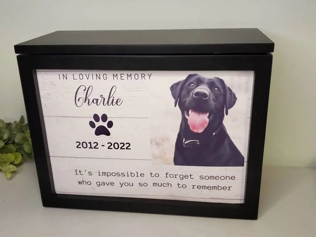 Large Dog Urn, Pet urn for large dogs, pet urn for ashes, dog urn for ashes - Wags and Willows