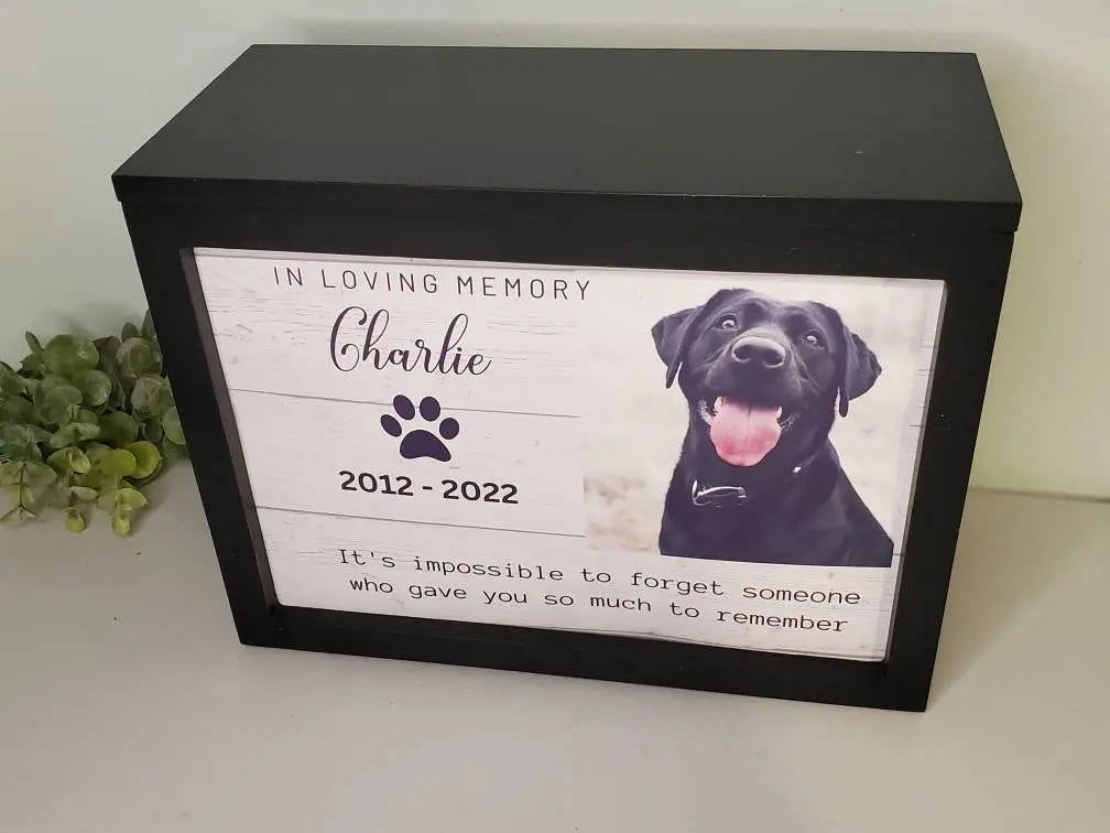 Large Dog Urn, Pet urn for large dogs, pet urn for ashes, dog urn for ashes - Wags and Willows