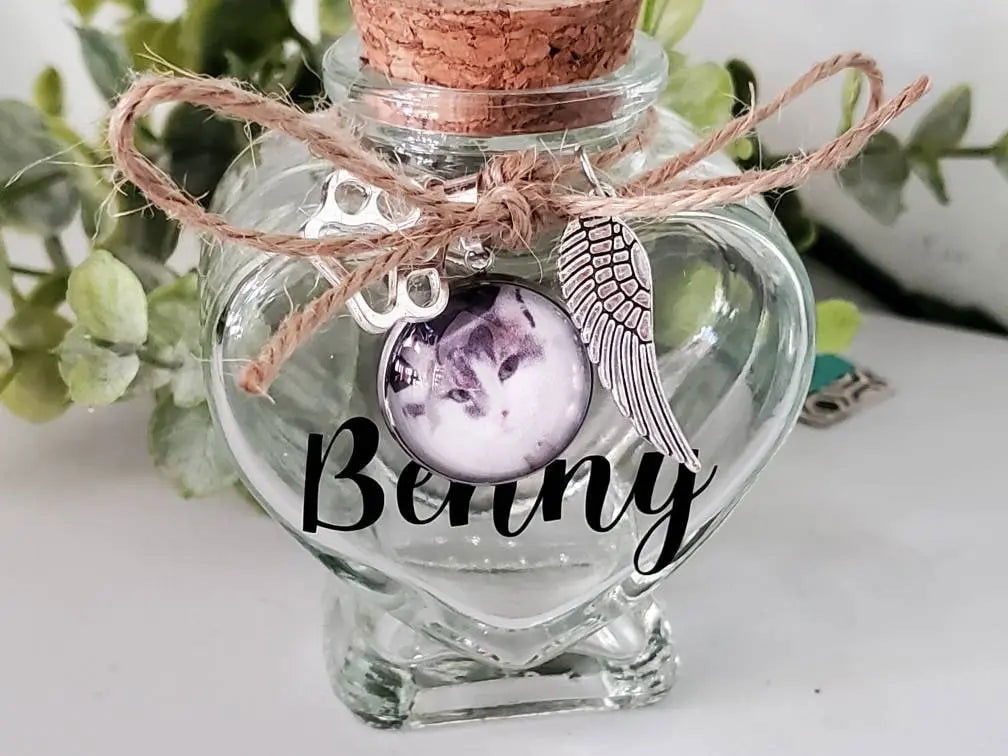 Pet Hair Keepsake Jar - Wags and Willows