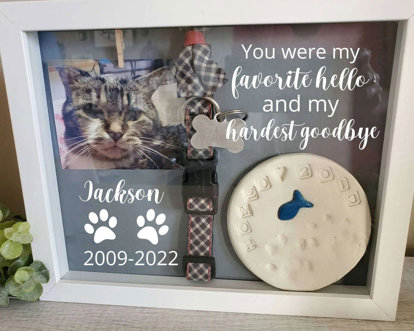 Pet Memory box, paw print shadow box, dog shadow box, cat shadow box - Wags and Willows