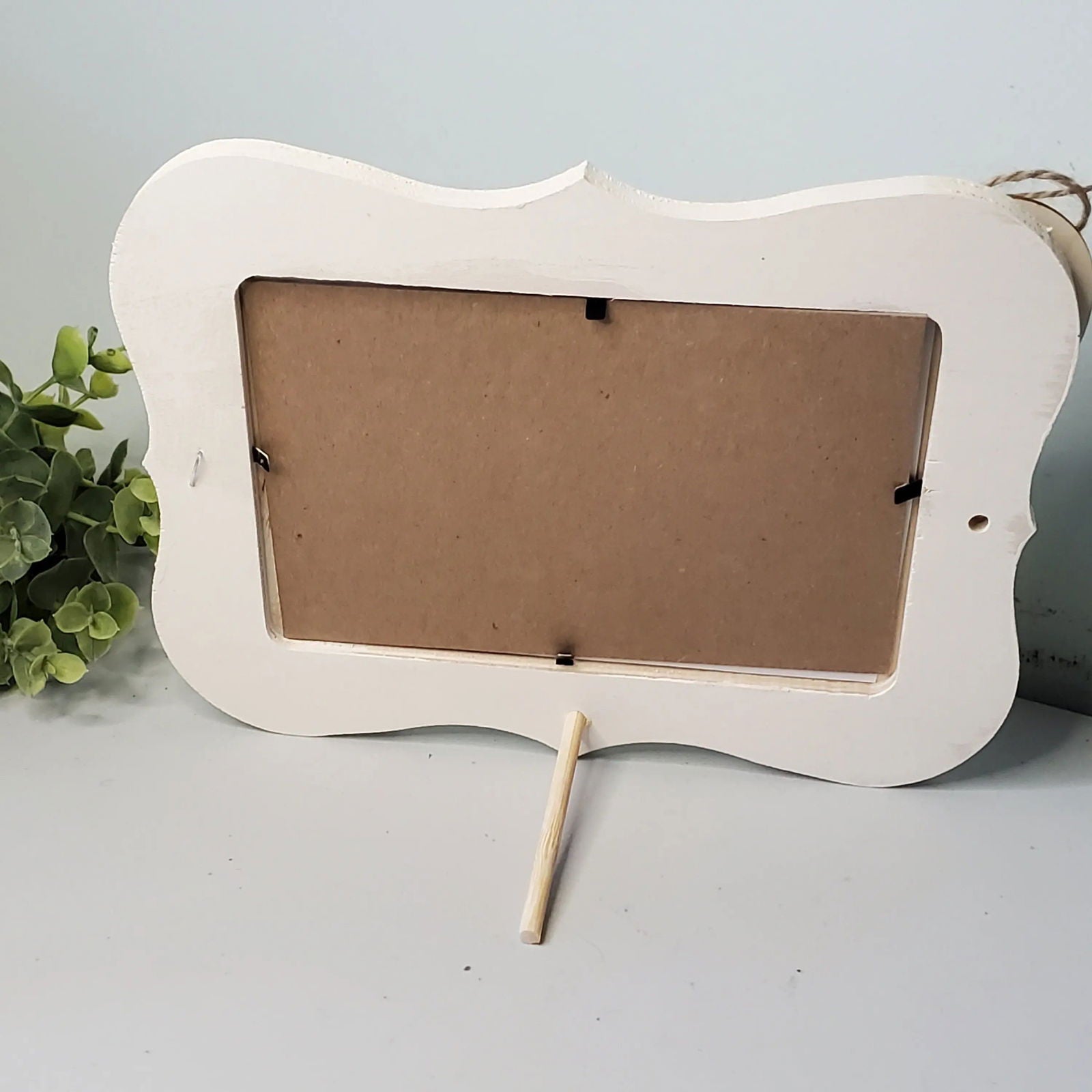 Pet Picture Frame, gift for dog mom, gift for cat mom, new puppy Gift, Dog Photo Frame, Cat Photo Frame - Wags and Willows