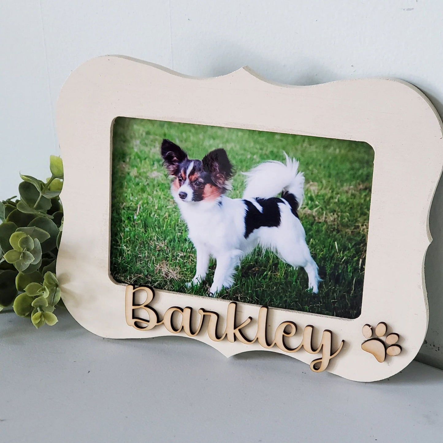 Pet Picture Frame, gift for dog mom, gift for cat mom, new puppy Gift, Dog Photo Frame, Cat Photo Frame - Wags and Willows
