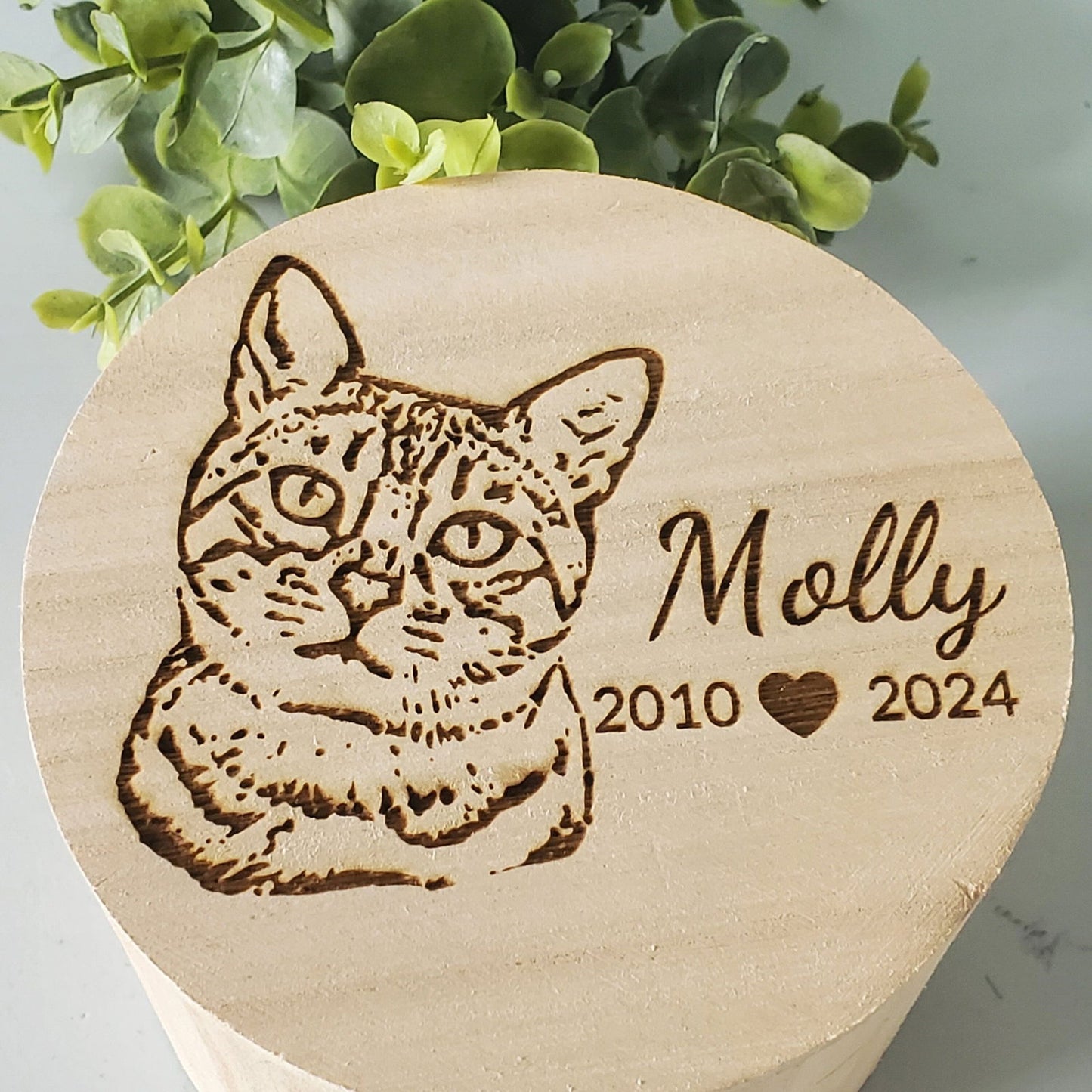 Pet Urn for Cats ashes, small Dog urn, custom engraved pet urn - Wags and Willows