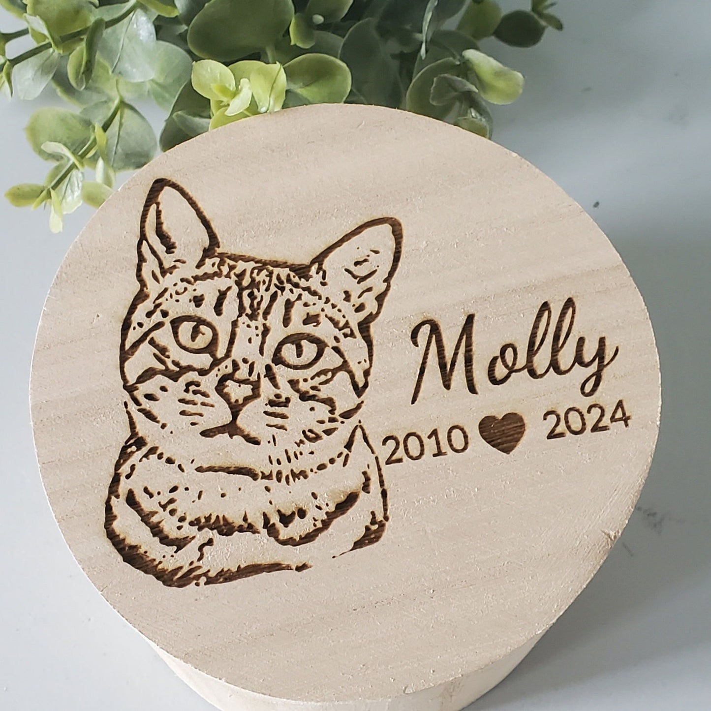 Pet Urn for Cats ashes, small Dog urn, custom engraved pet urn - Wags and Willows
