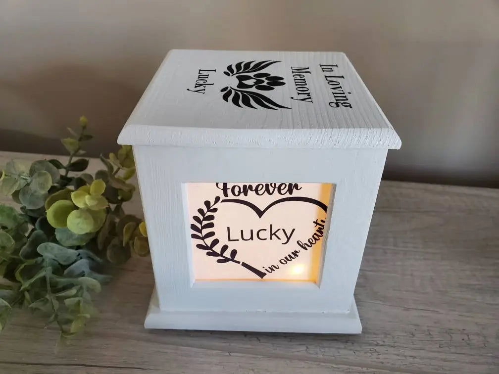 Pet Urn for cats ashes, pet urn for dogs ashes, custom pet urn - Wags and Willows