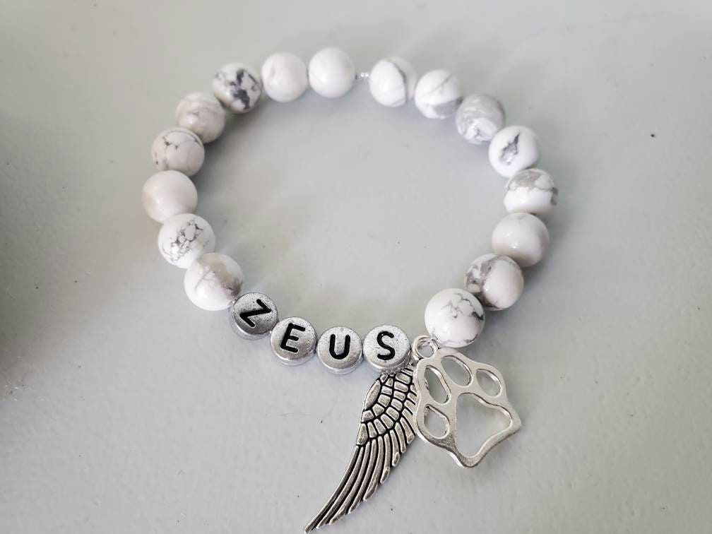 Pet memorial jewelry beaded bracelet, stretch beaded bracelet personalized with dog's name, cat's name, cat memorial,  pet loss - Wags and Willows