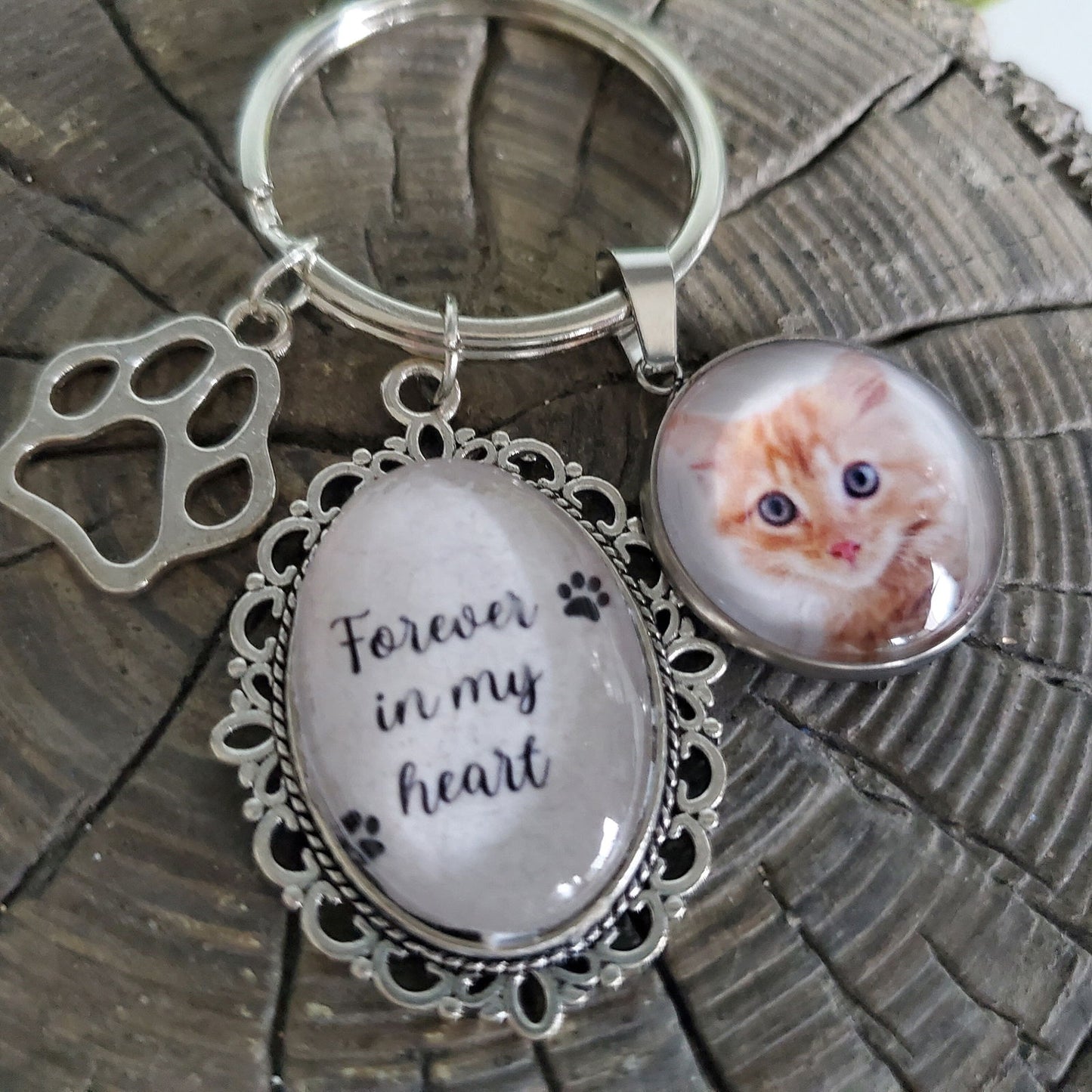 Pet memorial keychain, Dog Memorial keychain, Dog Photo Keychain, Pet memorial, pet memorial Gift, Cat Memorial, gift for loss of pet - Wags and Willows