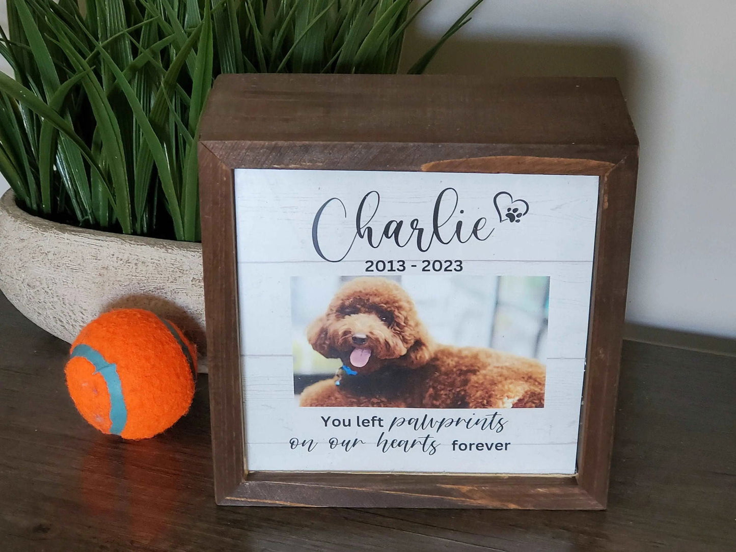 Wood Pet urn, pet urn for dogs, Cat urn, pet urn for cats, Small Dog Urn, Large Dog Urn - Wags and Willows