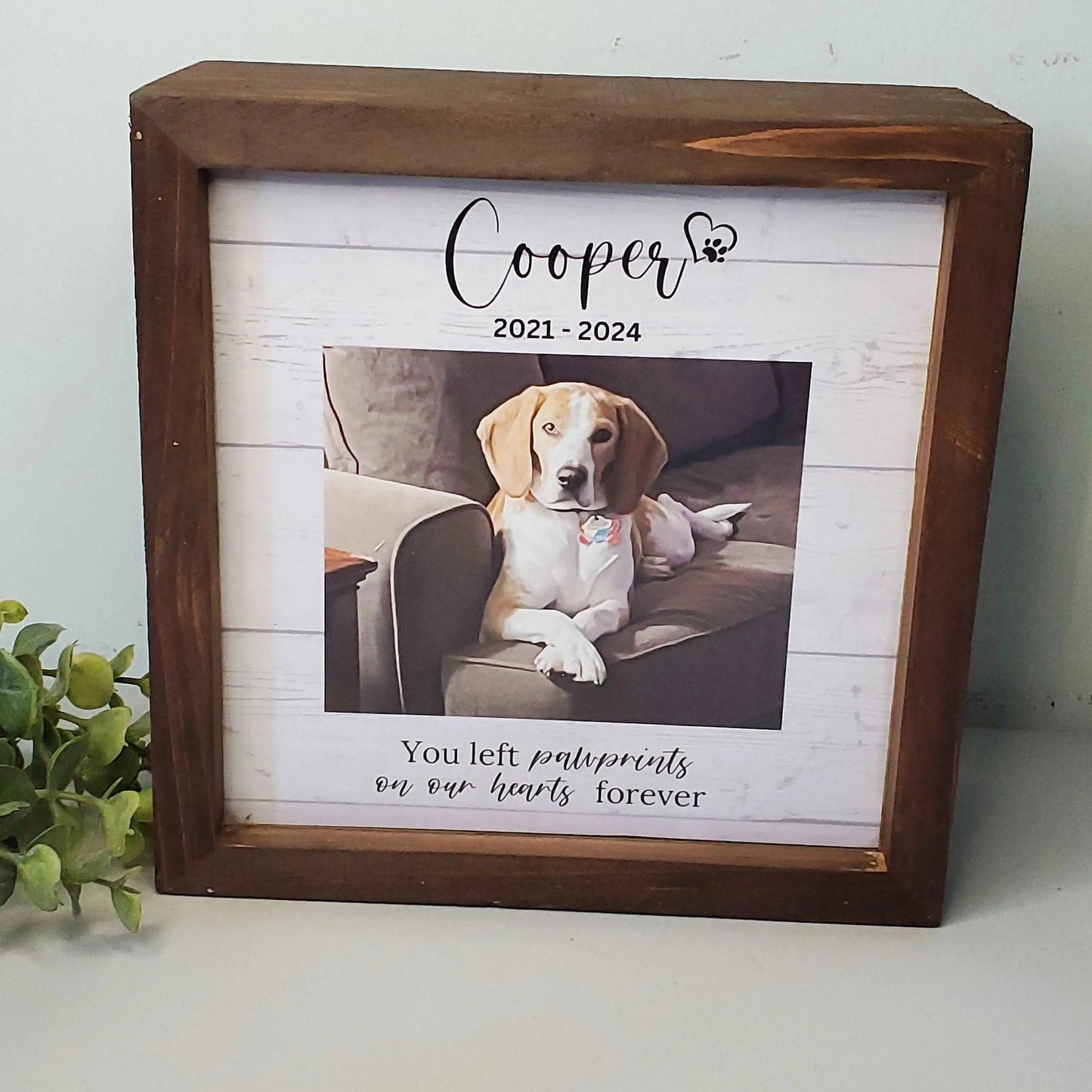 Wood Pet urn, pet urn for dogs, Cat urn, pet urn for cats, Small Dog Urn, Large Dog Urn - Wags and Willows