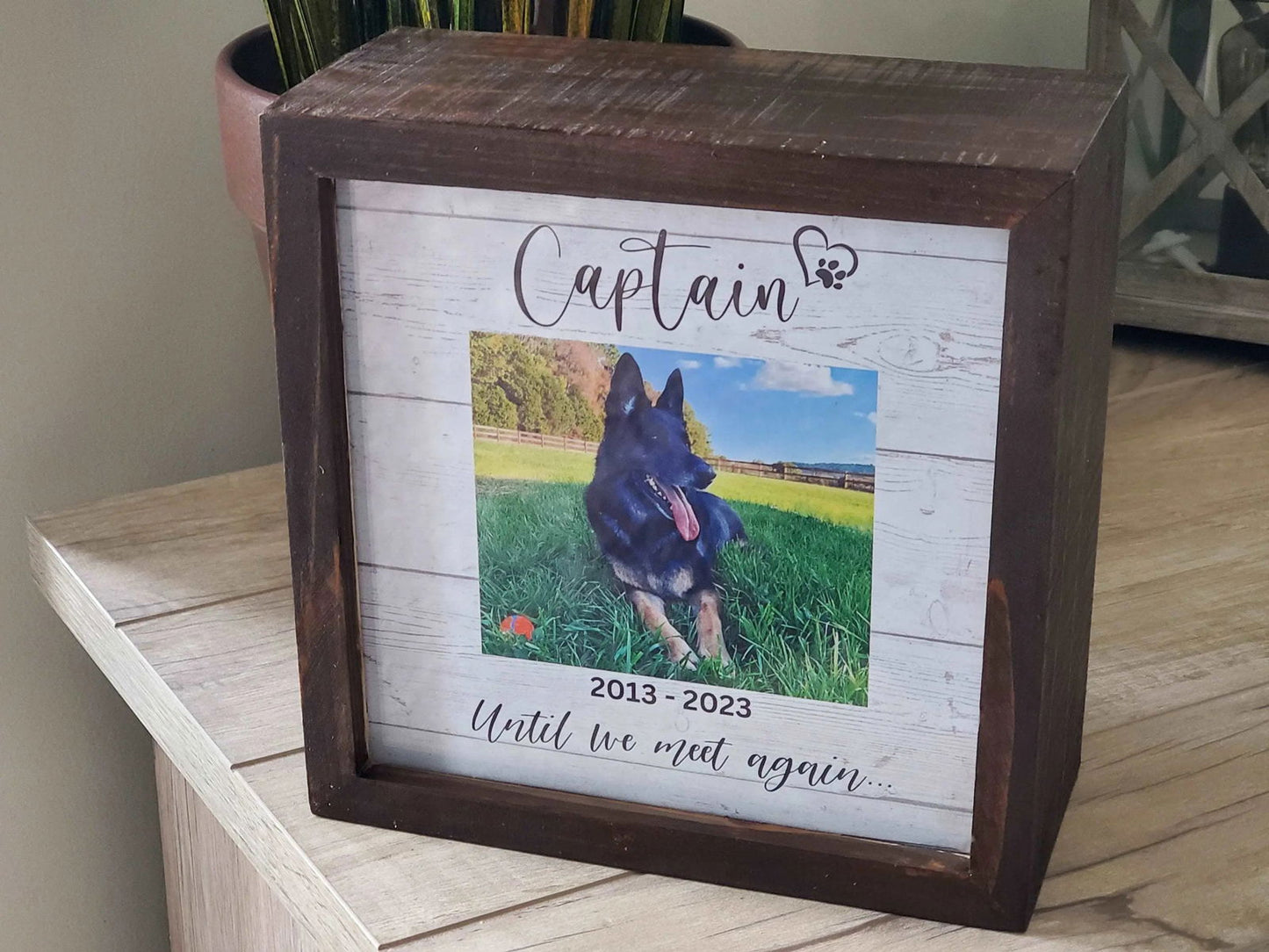 Wood Pet urn, pet urn for dogs, Cat urn, pet urn for cats, Small Dog Urn, Large Dog Urn - Wags and Willows