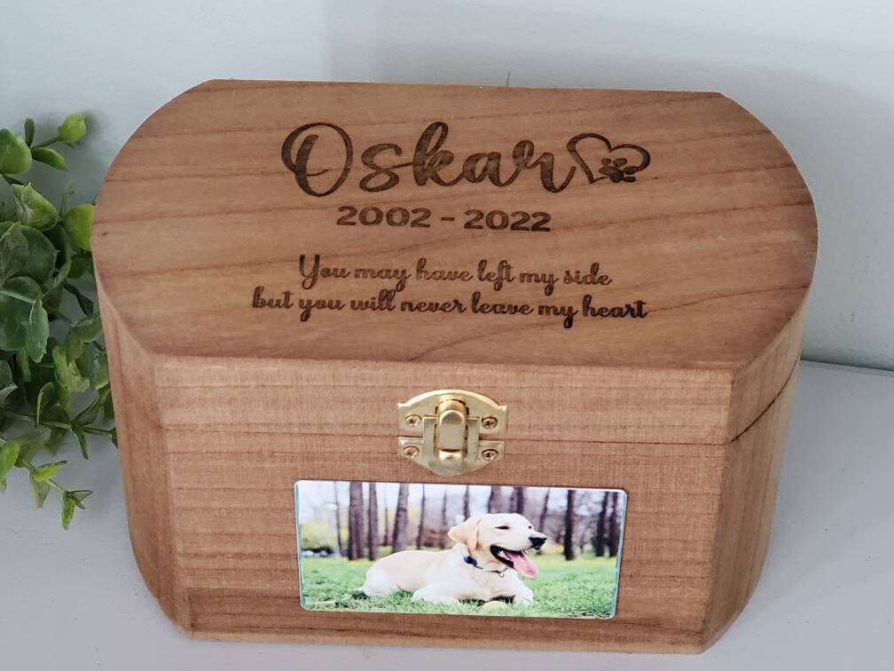 Custom urn for dog, Custom urn for cat - Wags and Willows 