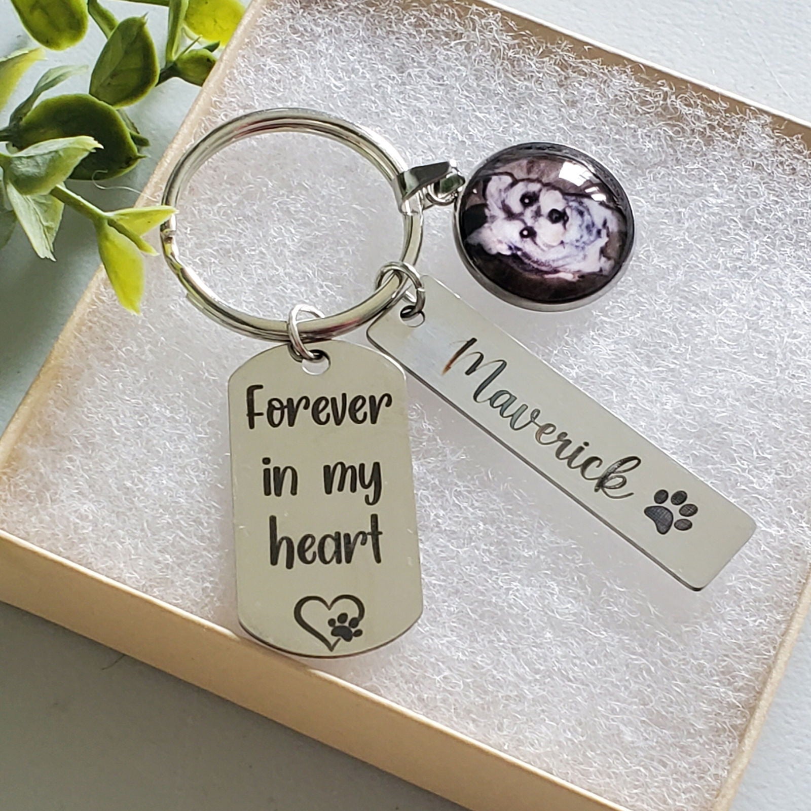 Dog Memorial Keychain - Wags and Willows 