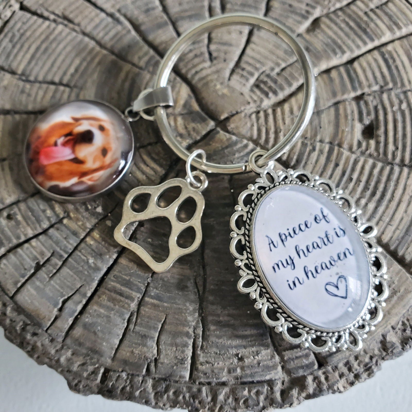 Dog Memorial Keychain - Wags and Willows 