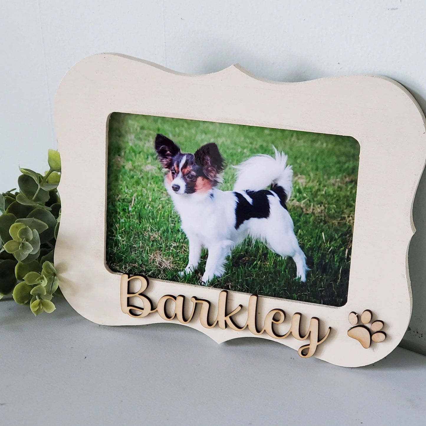 Pet Picture Frame, gift for dog mom, gift for cat mom, new puppy Gift, Dog Photo Frame, Cat Photo Frame - Wags and Willows 