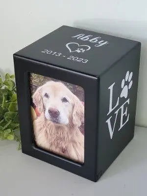 Pet Urn for dogs ashes, pet urn for cats ashes, Small Dog Urn, Large Dog Urn - Wags and Willows 