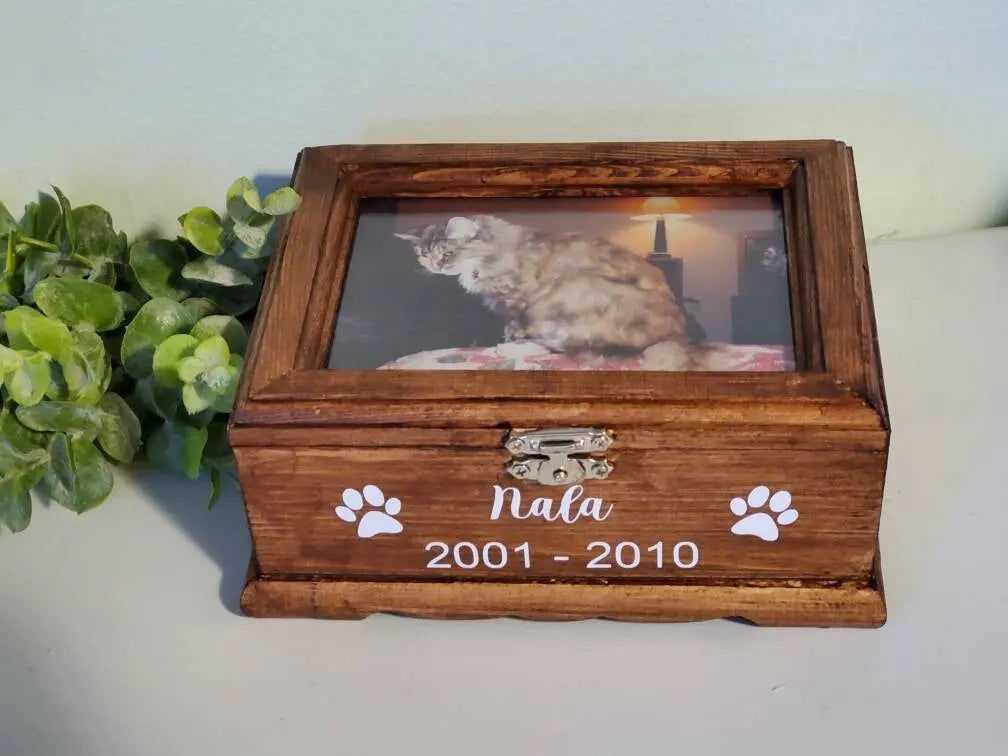 Pet urn for small dogs, pet urn for cats, pet urn memorial box for ashes, - Wags and Willows 