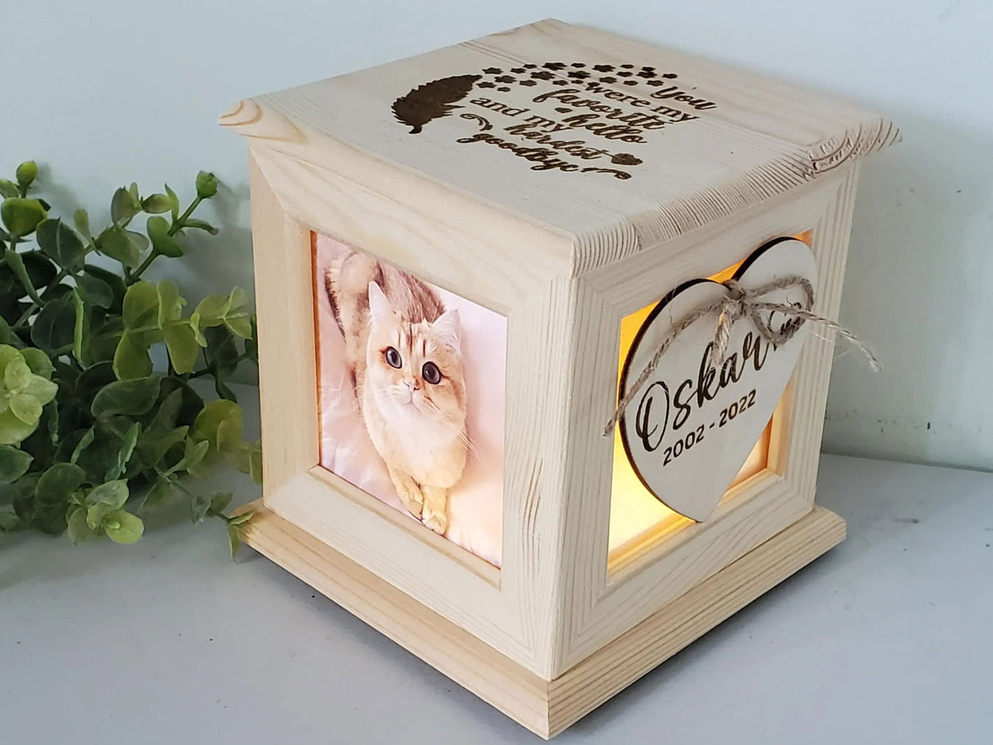 Small dog urn, cat urn, cat memorial, pet urn for cats, pet urn for dogs - Wags and Willows 